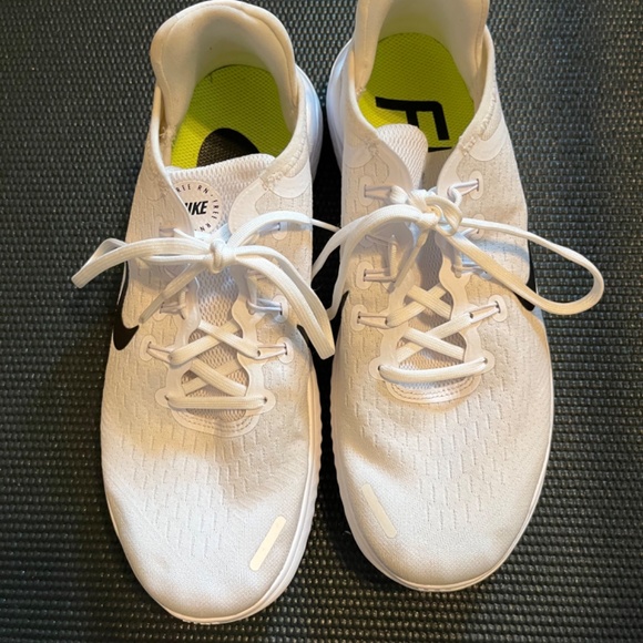 Nike Free RN 2018 White Mens 9.5 - Picture 2 of 3